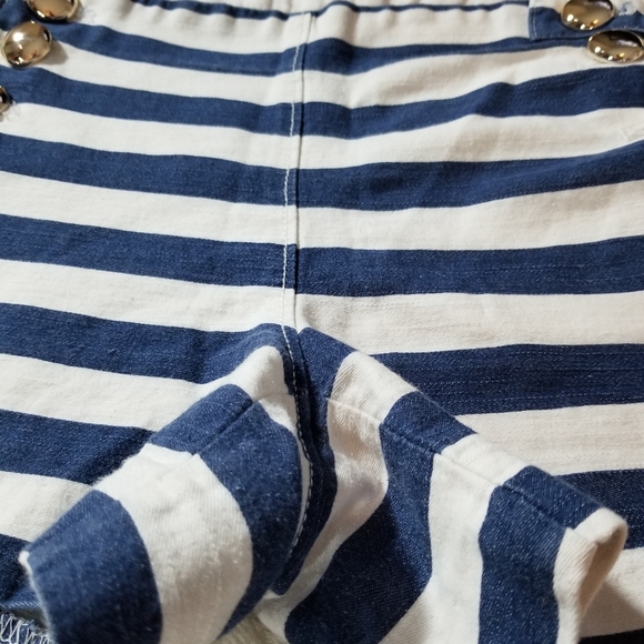 Dazzle Spirea Spring/Summer Shorts - Picture 3 of 4